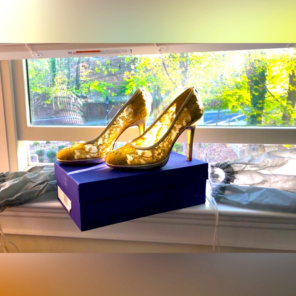 Stuart Weitzman gold lace high heels